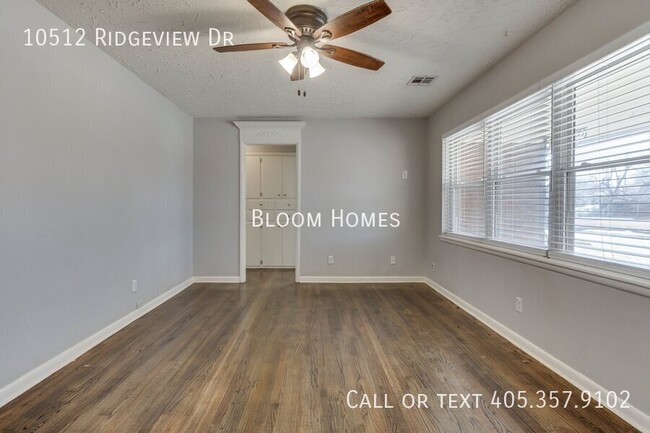 Building Photo - 10512 Ridgeview Dr