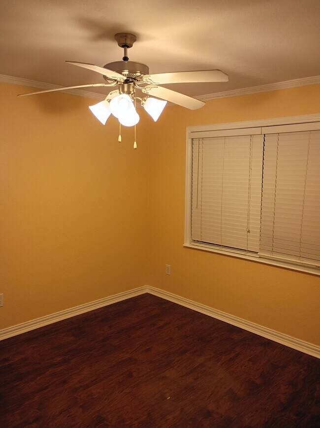 Building Photo - 4404 Monna St