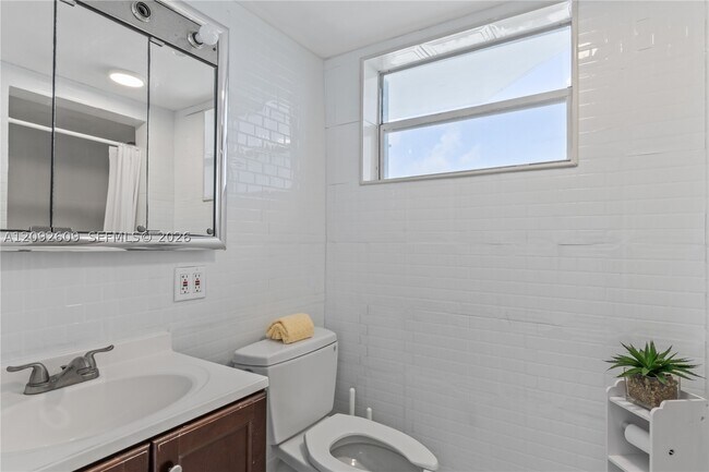 Building Photo - 7933 West Dr