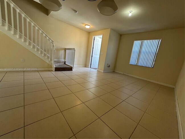 Building Photo - 8938 W 35th Way