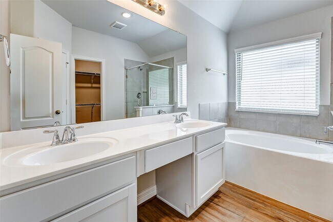 Building Photo - 8443 Red Shiner Wy