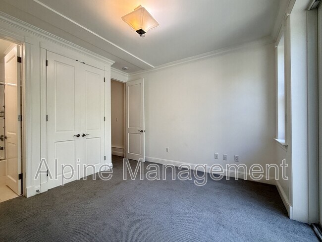 Building Photo - 3316 California St