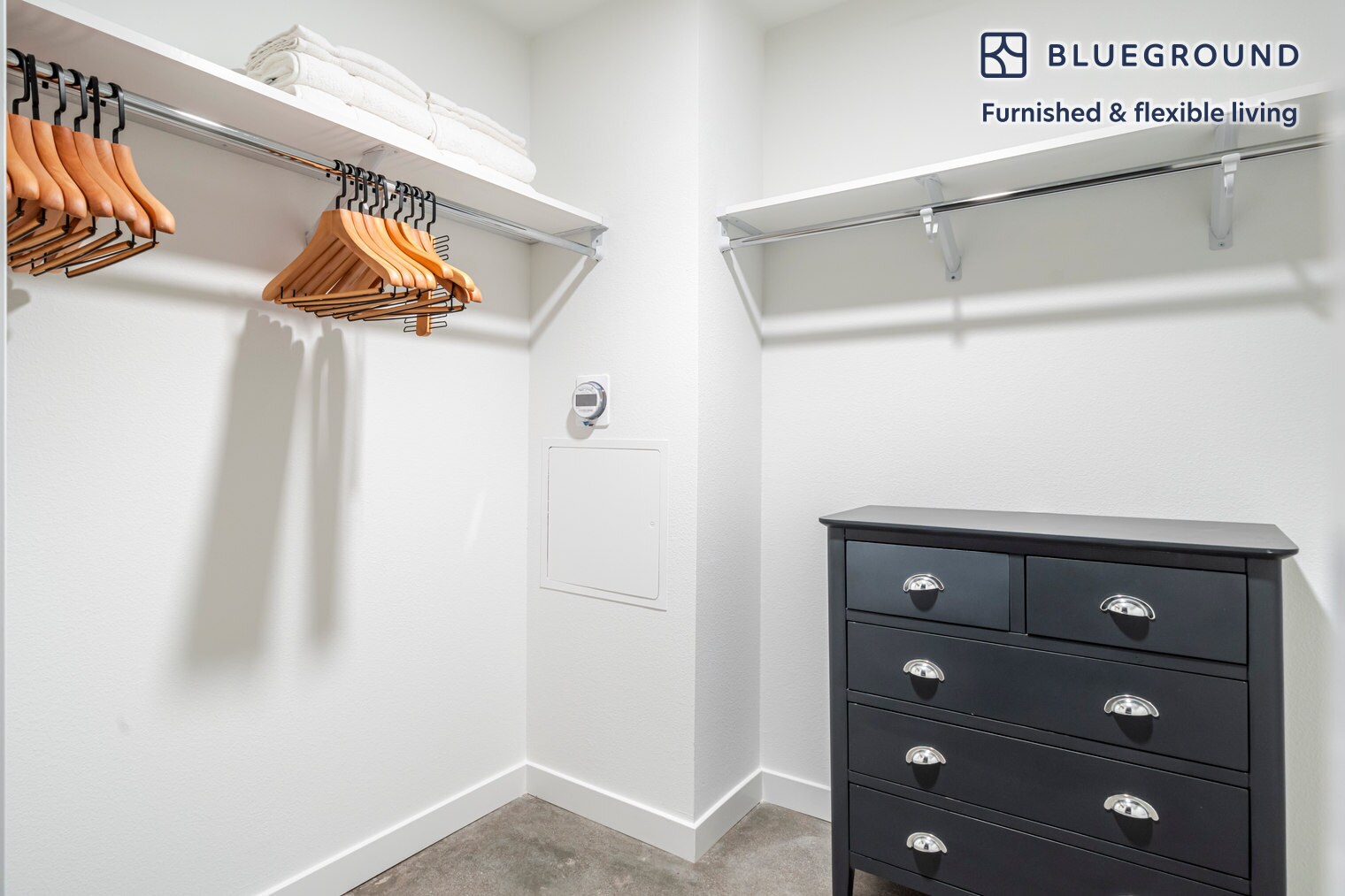 Building Photo - 101 River Pk Dr