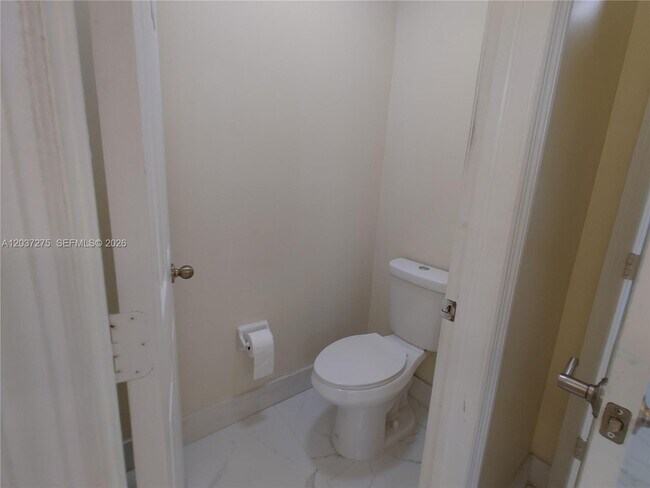 Building Photo - 21872 SW 95th Pl