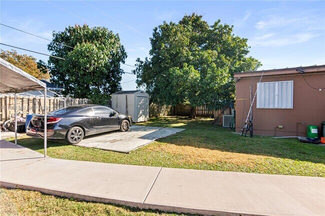 Building Photo - 11535 Lincoln Blvd