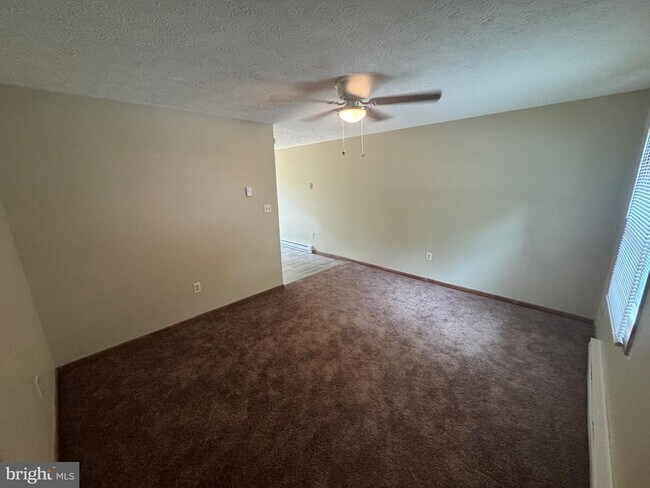Building Photo - 520 Allston Cir