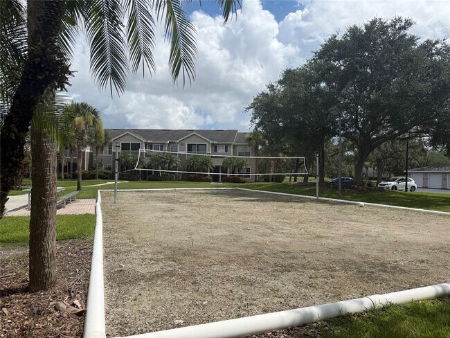 Building Photo - 8827 Manor Loop