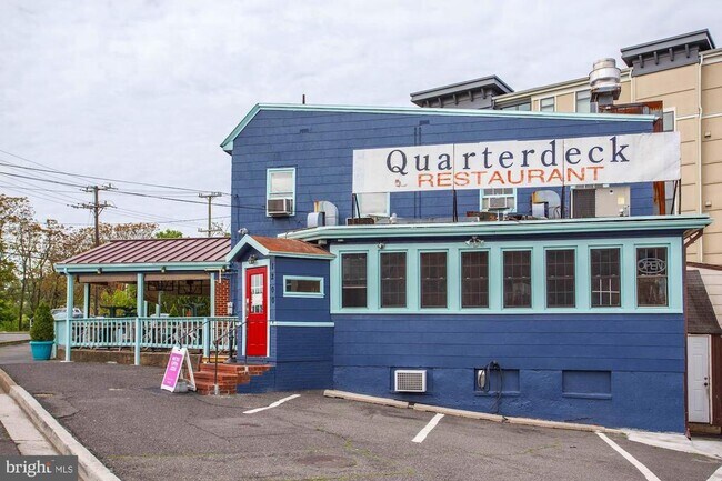Building Photo - 1311 N Ode St