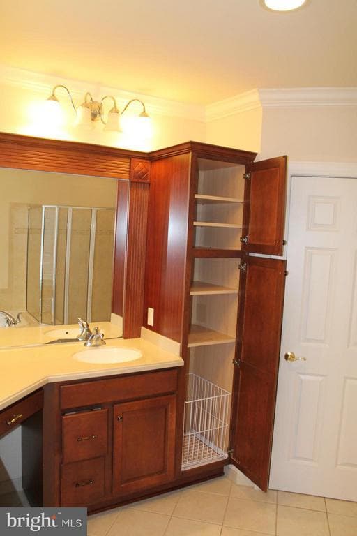 Building Photo - 24907 Earlsford Dr