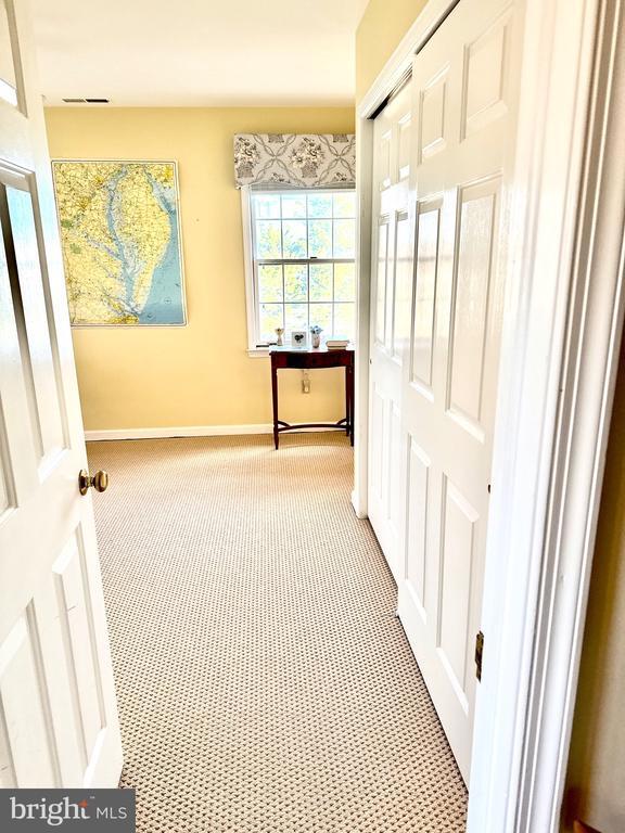 Building Photo - 102 Jl Thompson Dr