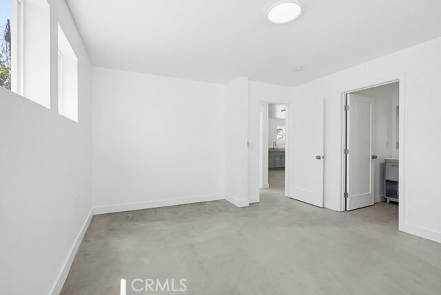 Building Photo - 1017 Riverine Ave