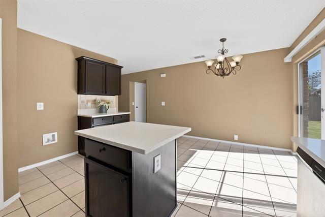 Building Photo - 115 Walnut Dr