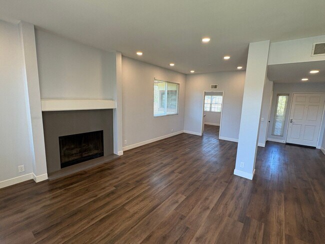 Building Photo - Serenity awaits in this upgraded 2 bedroom...