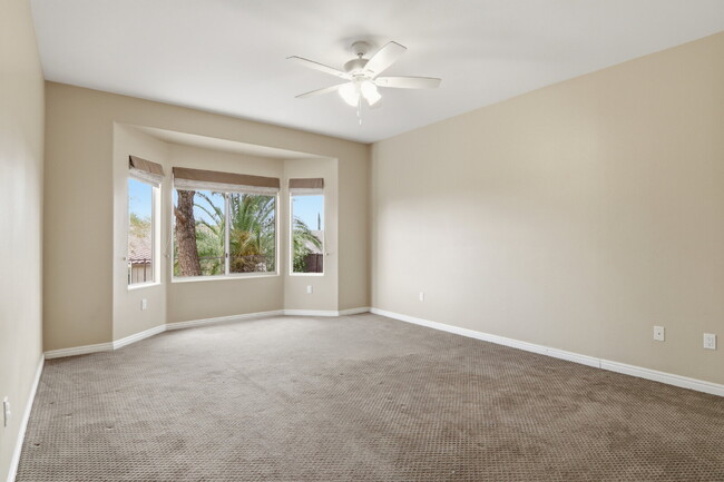 Building Photo - Discover comfortable single-story living in this inviting 3-bedroom, 2-bathroom home offering 1,7...