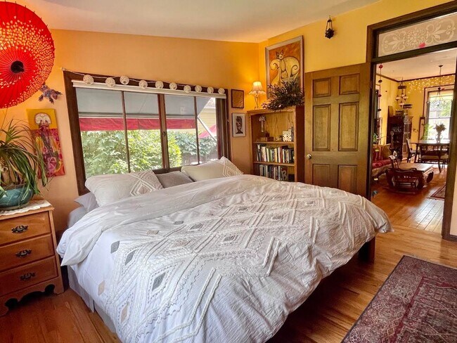 Building Photo - Charming Furnished Home in Downtown Boulder