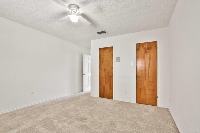 Building Photo - 4818 73rd St
