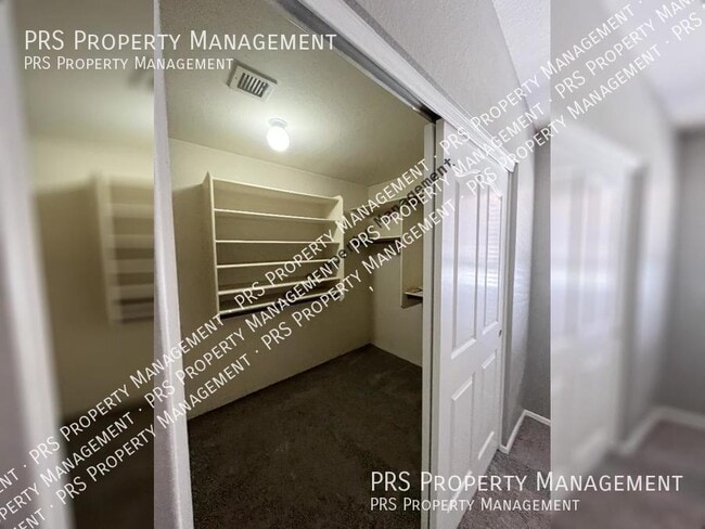 Building Photo - 1453 E Sierra Madre Ave
