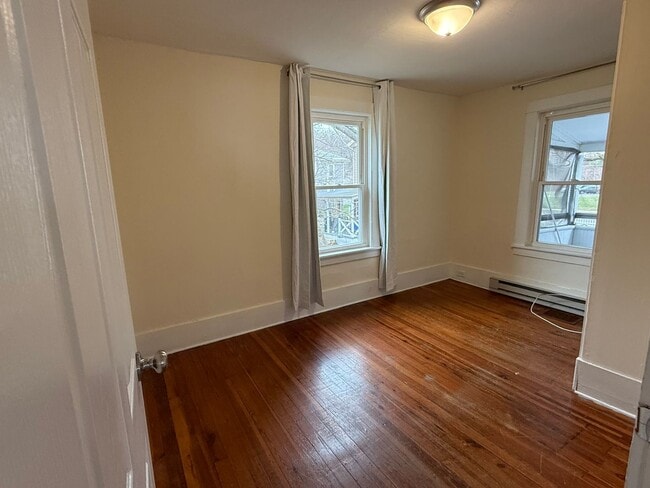 Building Photo - 31 Chapel St