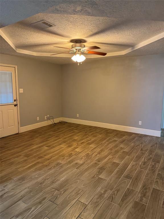Building Photo - 7240 Kings Dr