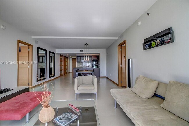 Building Photo - 1830 S Ocean Dr