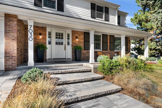 Building Photo - 7030 S Magnolia Cir