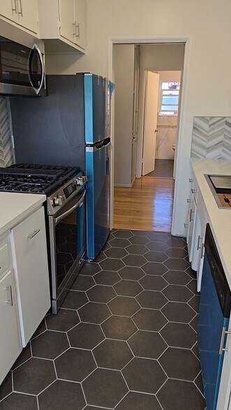 Building Photo - 2075 E Appleton St