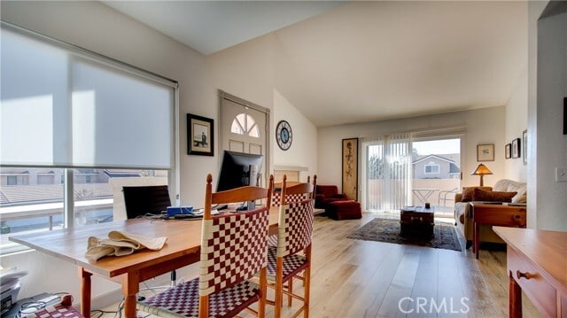 Building Photo - 573 Springbrook N