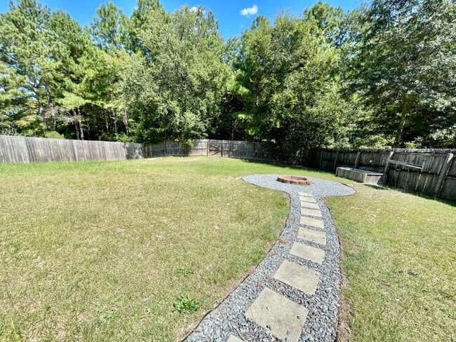 Building Photo - 3-Bed, 2-Bath Nest With Bonus Room In Faye...