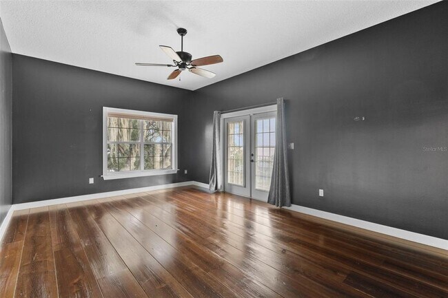 Building Photo - 126 E Palmetto Ave