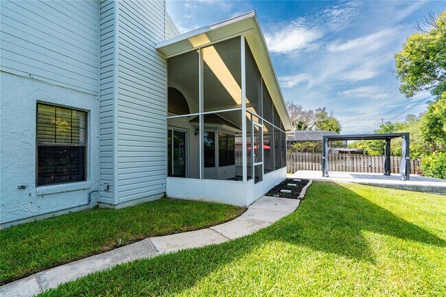 Building Photo - 1463 E Brookshire Ct