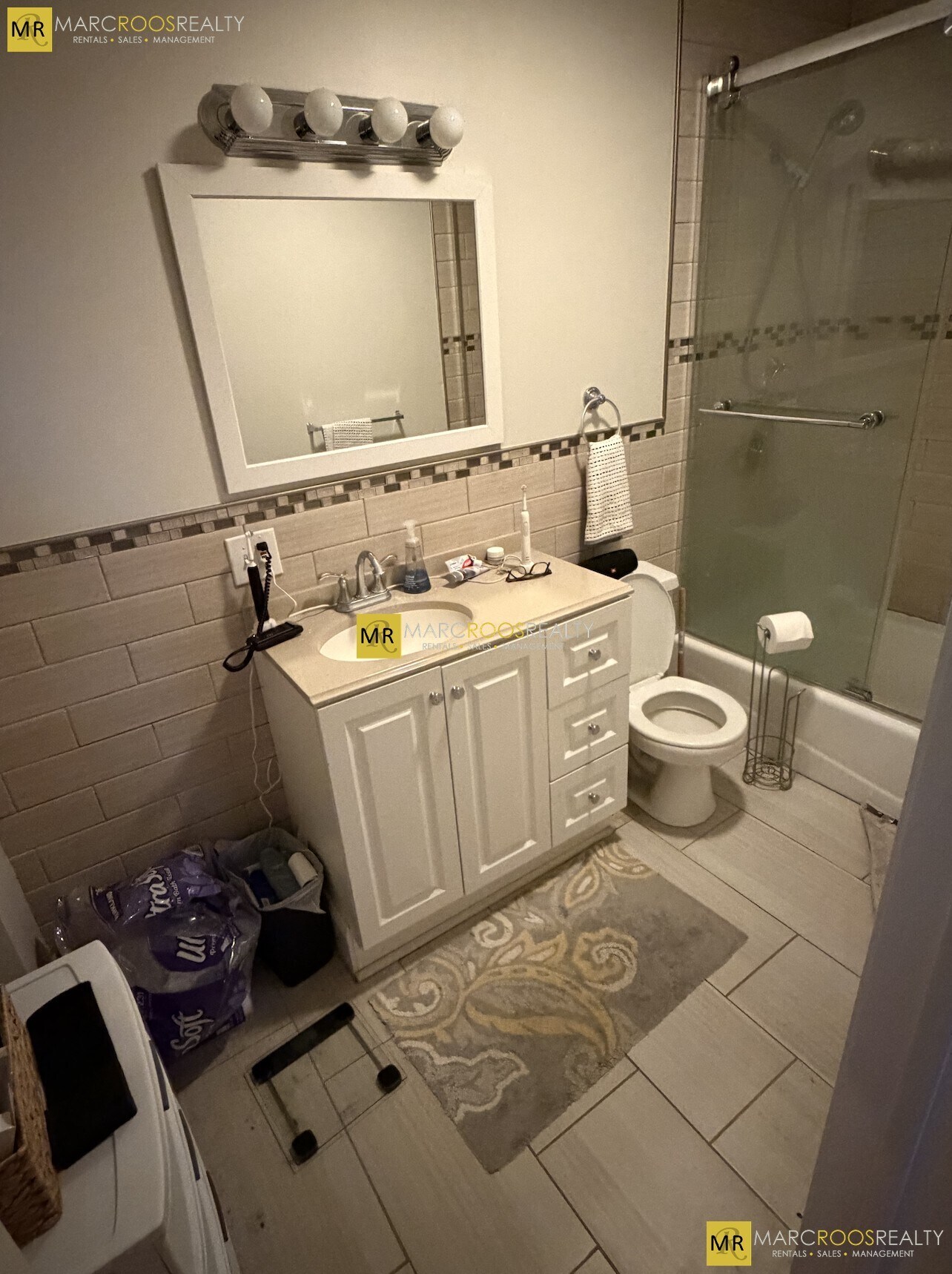 Building Photo - 670 Tremont St