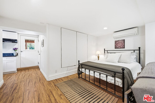 Building Photo - 19511 Sunken Trail