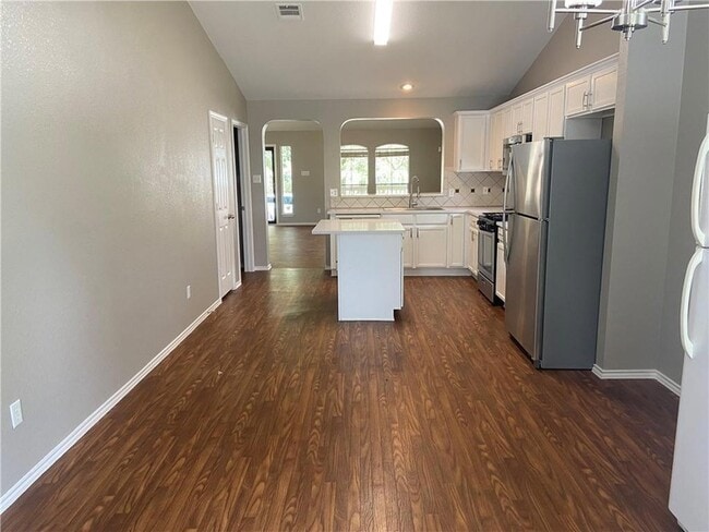 Building Photo - 1513 Big Bend Dr