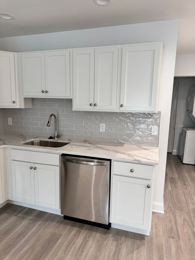 Building Photo - 1513 W Passyunk Ave