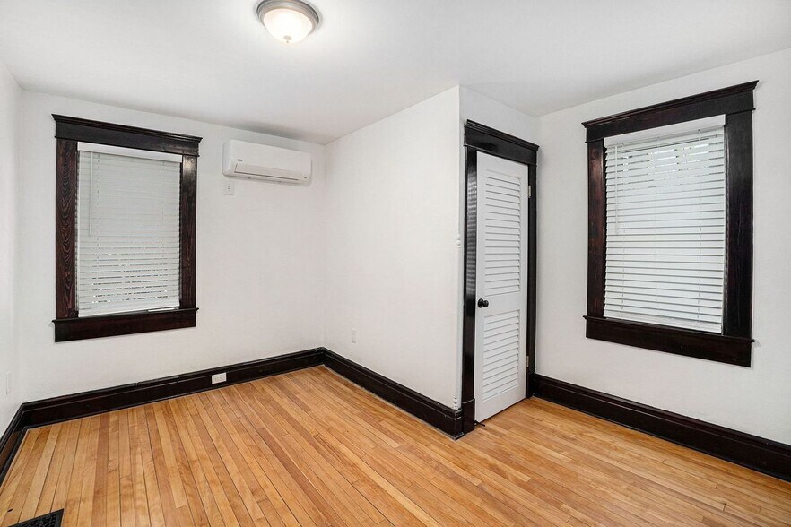 Building Photo - 1208 Olivia Ave