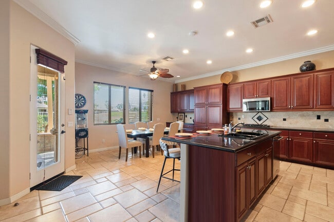 Building Photo - 82833 Odlum Dr