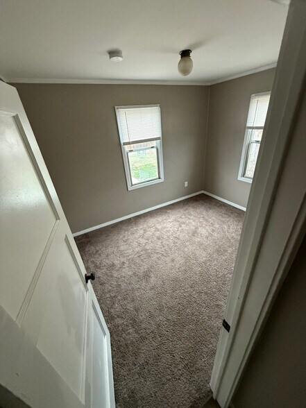 Building Photo - 1314 Perkins Ave