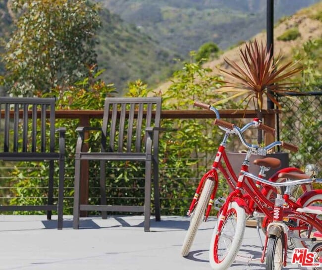 Building Photo - 30606 La Sonora Dr