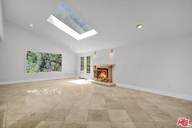 Building Photo - 1515 Outlook Cir