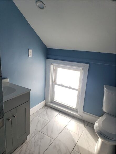 Building Photo - 142 Pocasset Ave