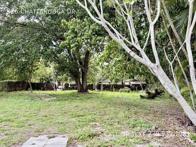 Building Photo - 326 Chattanooga Dr