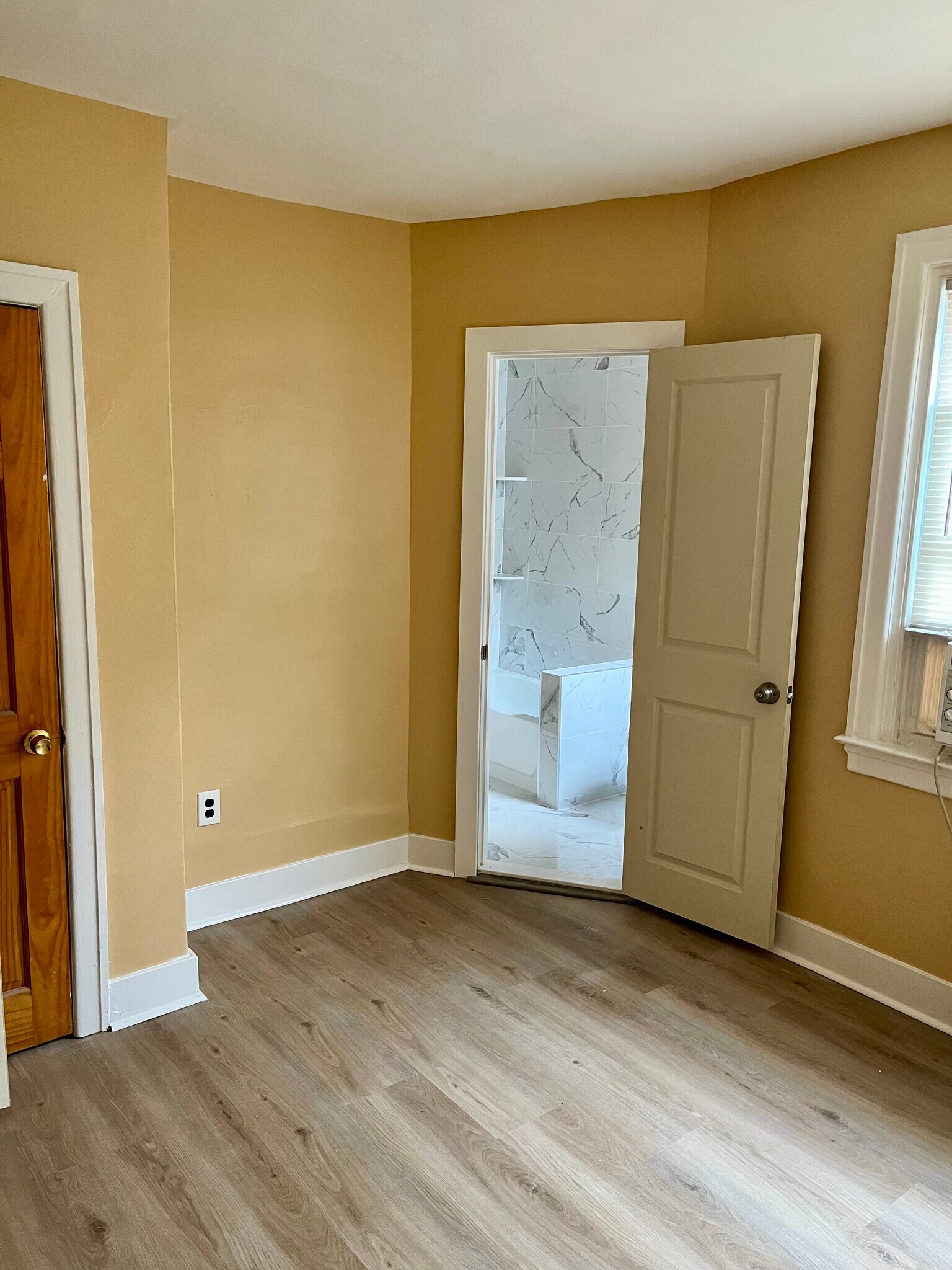 Building Photo - 4927 Wissahickon Ave