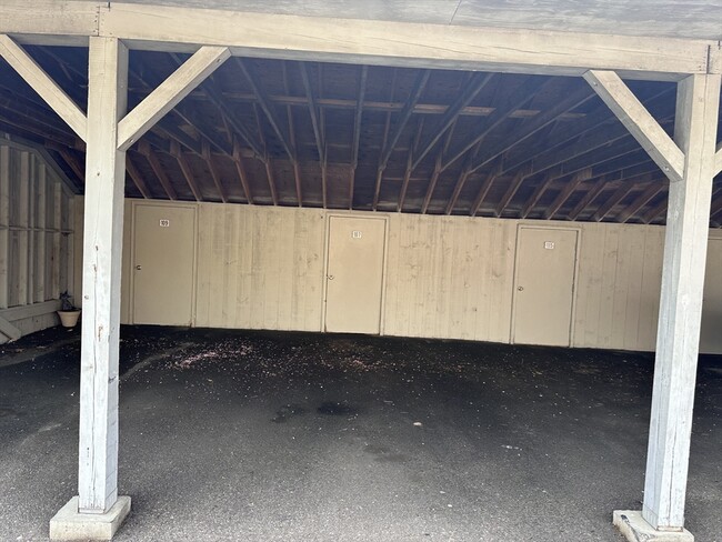Building Photo - 107 Erin Rd