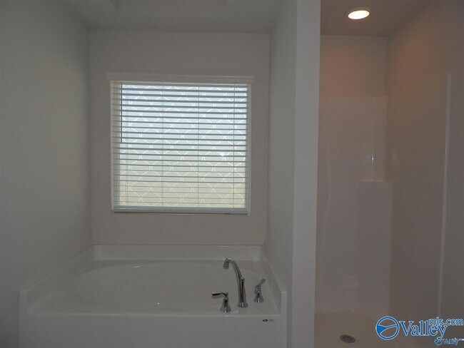 Building Photo - 26230 Beech Grv Ln NW