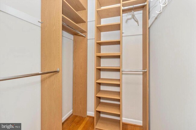 Building Photo - 14204 London Ln