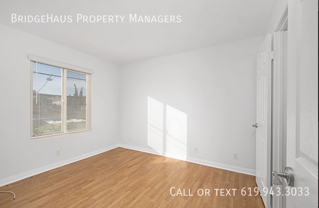 Building Photo - 4222 Menlo Ave