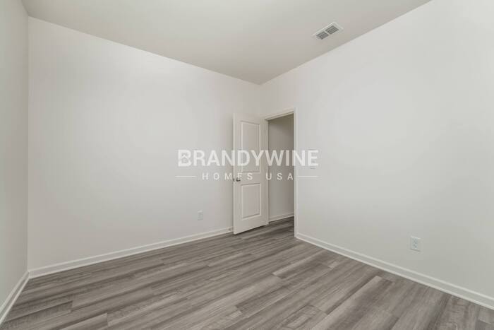 Building Photo - 56 Otway Lp