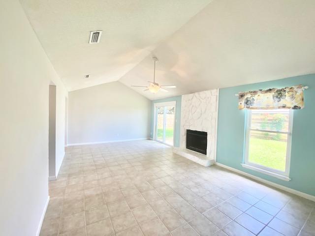 Building Photo - 303 Primrose Cir