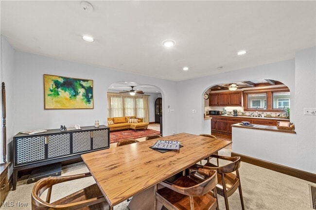 Building Photo - 19 4th