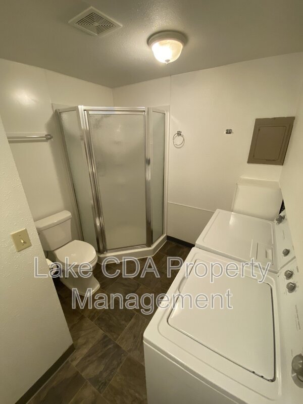 Building Photo - 3410 Belmont Rd